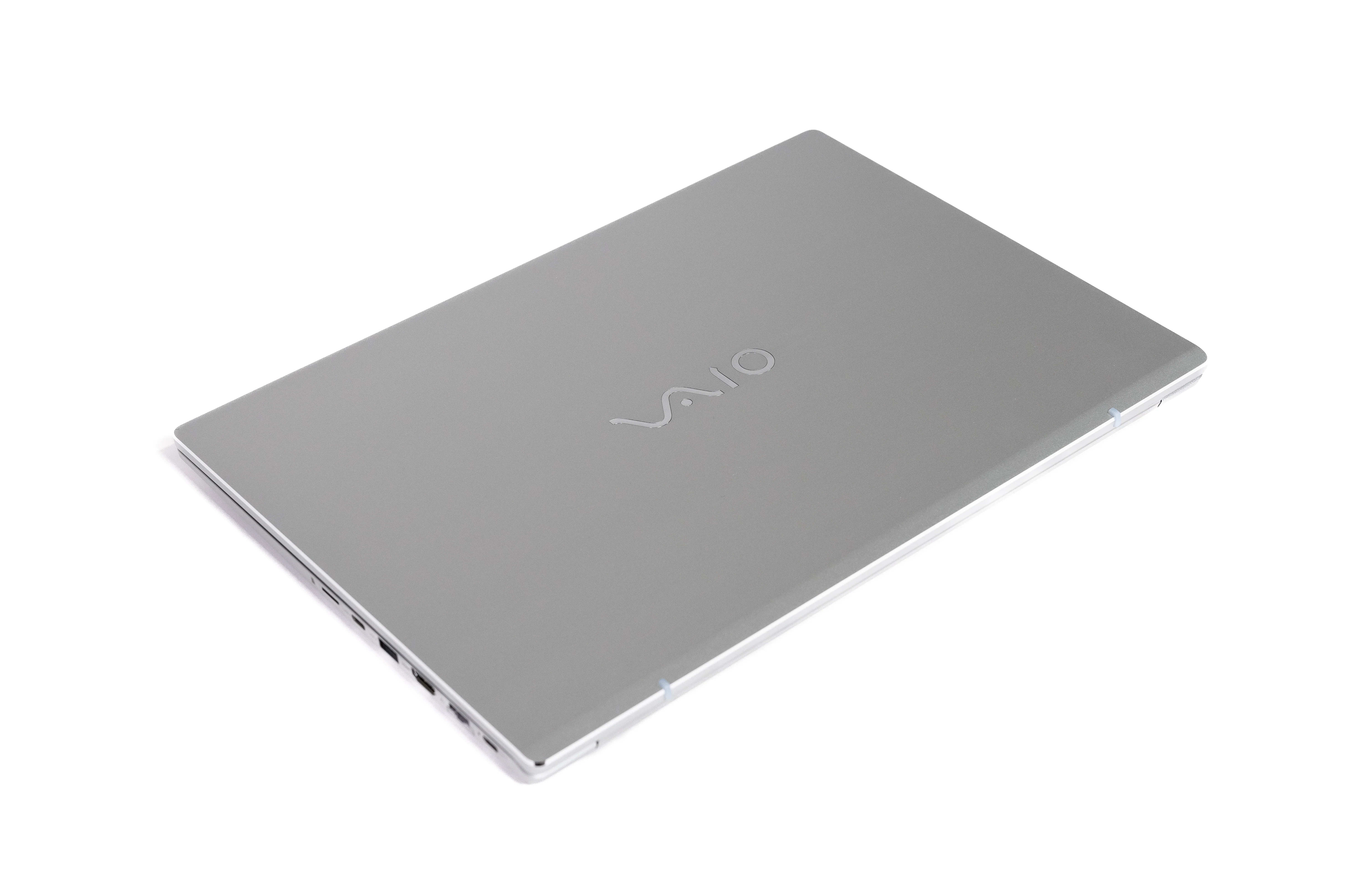 VAIO FS 16" All-Aluminum Laptop | Windows 11 Home | Intel® Core™ i5-1235U | 16GB RAM | 512 GB SSD | FHD Matte Display | THX® Spatial Audio - Image 4